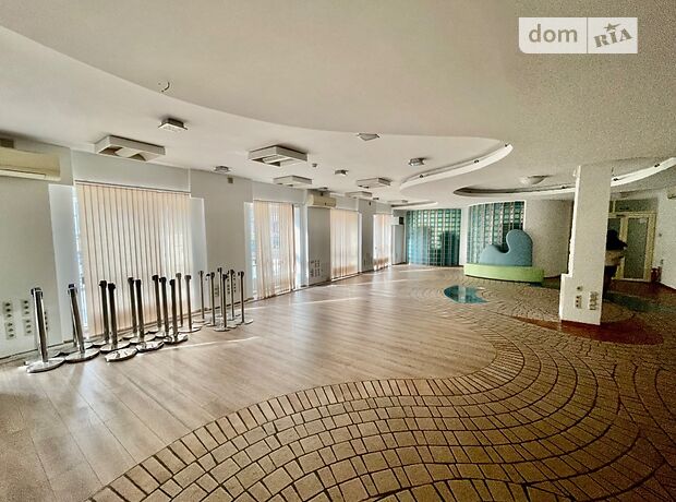 Офісна чотириповерхова будівля в Києві площею 3646 кв.м. фото 1 Офісна чотириповерхова будівля в Києві площею 3646 кв.м. фото 1