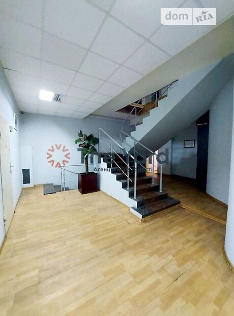 Офісна двоповерхова будівля в Києві площею 798 кв.м. фото 1 Офісна двоповерхова будівля в Києві площею 798 кв.м. фото 1