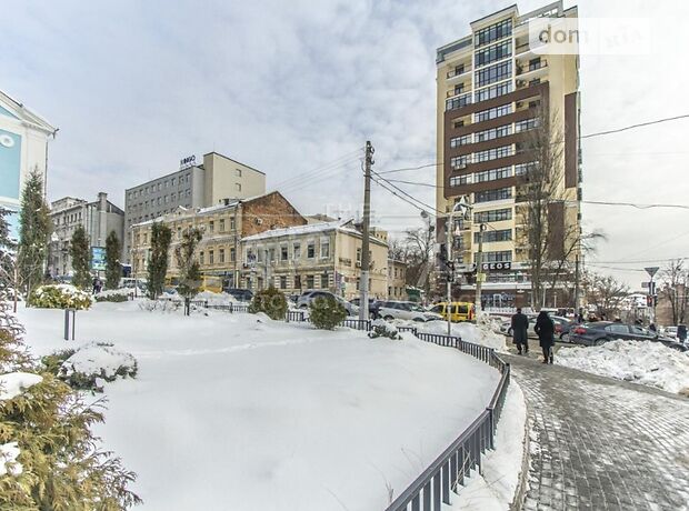 Офисное двухэтажное здание в Киеве площадью 798 кв.м. фото 1