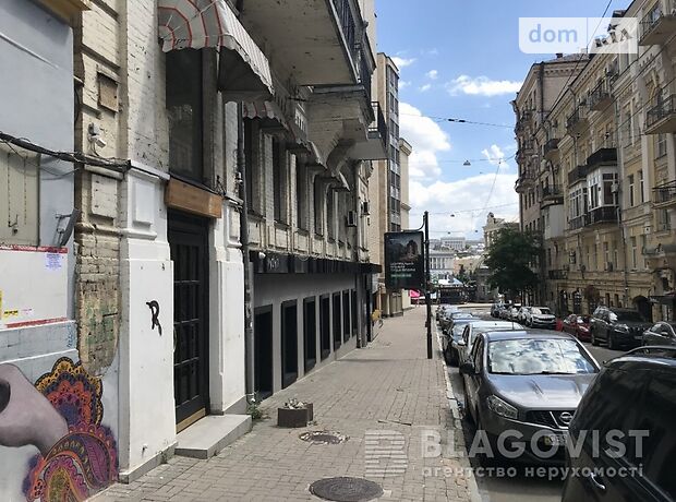 Офісна триповерхова будівля в Києві площею 1100 кв.м. фото 1 Офісна триповерхова будівля в Києві площею 1100 кв.м. фото 1