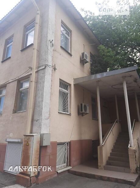 Офісна двоповерхова будівля в Києві площею 800 кв.м. фото 1 Офісна двоповерхова будівля в Києві площею 800 кв.м. фото 1