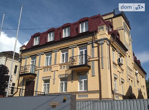 Офисное трехэтажное здание в Киеве площадью 1005 кв.м. фото 1 Офисное трехэтажное здание в Киеве площадью 1005 кв.м. фото 1