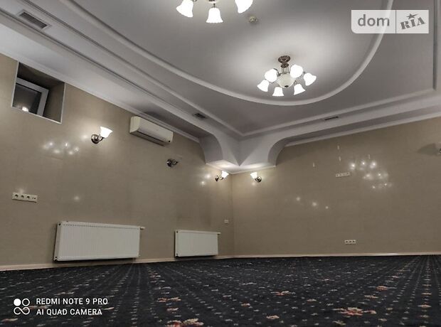Офисное трехэтажное здание в Киеве площадью 1005 кв.м. фото 1 Офисное трехэтажное здание в Киеве площадью 1005 кв.м. фото 1