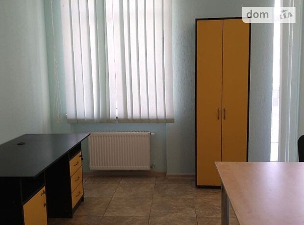 Офисное трехэтажное здание в Киеве площадью 1005 кв.м. фото 1 Офисное трехэтажное здание в Киеве площадью 1005 кв.м. фото 1
