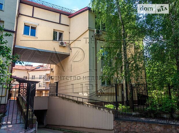 Офисное четырехэтажное здание в Киеве площадью 389 кв.м. фото 1 Офисное четырехэтажное здание в Киеве площадью 389 кв.м. фото 1