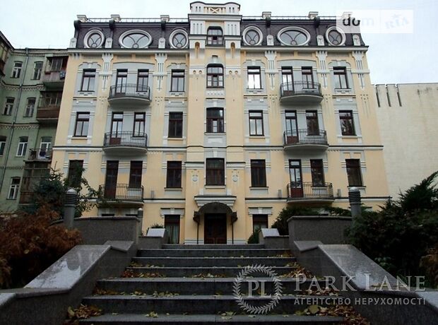 Офисное четырехэтажное здание в Киеве площадью 1752 кв.м. фото 1