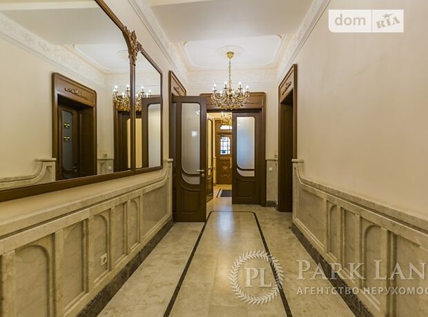 Офисное четырехэтажное здание в Киеве площадью 1752 кв.м. фото 1 Офисное четырехэтажное здание в Киеве площадью 1752 кв.м. фото 1