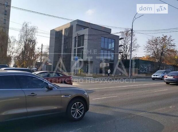 Офісна чотириповерхова будівля в Києві площею 1120 кв.м. фото 1 Офісна чотириповерхова будівля в Києві площею 1120 кв.м. фото 1