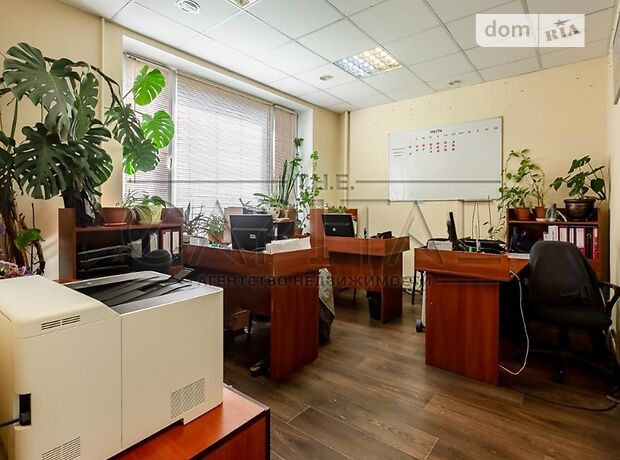 Офісна двоповерхова будівля в Києві площею 562 кв.м. фото 1 Офісна двоповерхова будівля в Києві площею 562 кв.м. фото 1
