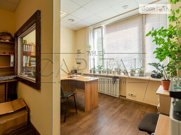 Офісна двоповерхова будівля в Києві площею 562 кв.м. фото 1 Офісна двоповерхова будівля в Києві площею 562 кв.м. фото 1