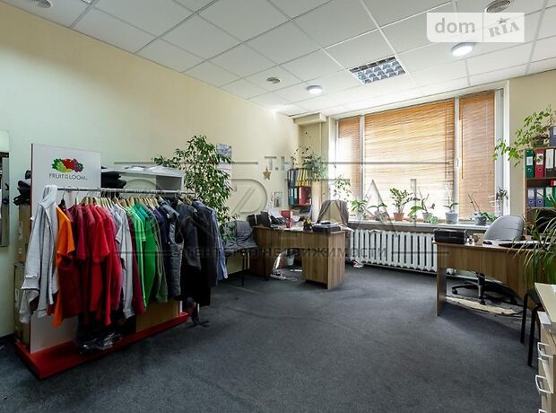 Офісна двоповерхова будівля в Києві площею 562 кв.м. фото 1 Офісна двоповерхова будівля в Києві площею 562 кв.м. фото 1