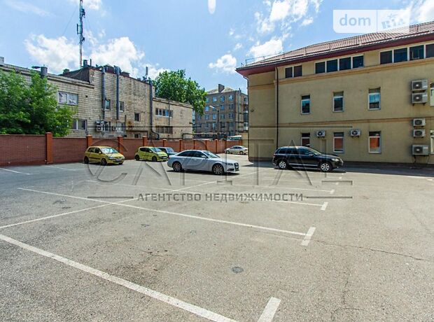 Офісна триповерхова будівля в Києві площею 1820 кв.м. фото 1 Офісна триповерхова будівля в Києві площею 1820 кв.м. фото 1