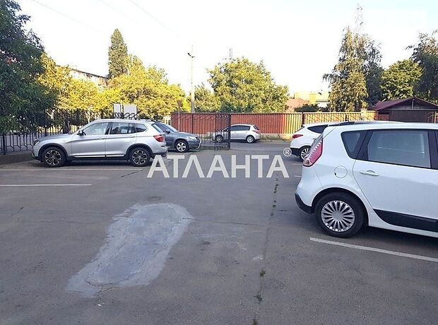 Офисное трехэтажное здание в Одессе площадью 1557.7 кв.м. фото 1 Офисное трехэтажное здание в Одессе площадью 1557.7 кв.м. фото 1