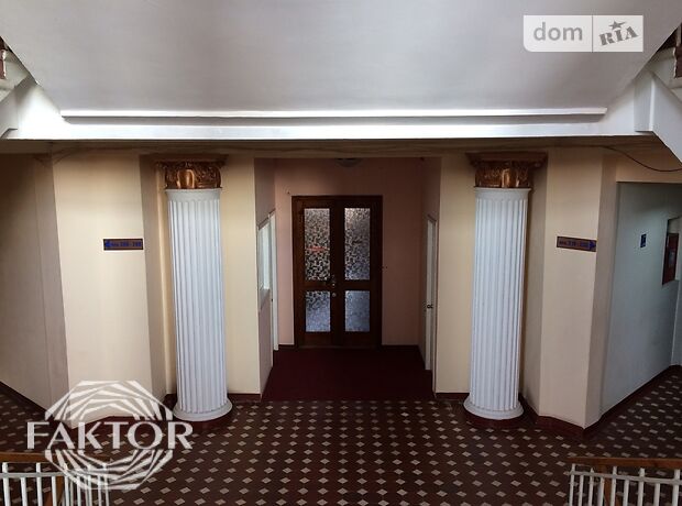 Офисное пятиэтажное здание в Одессе площадью 8630 кв.м. фото 1 Офисное пятиэтажное здание в Одессе площадью 8630 кв.м. фото 1