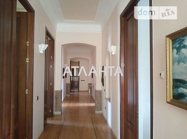 Офисное трехэтажное здание в Одессе площадью 1641 кв.м. фото 1 Офисное трехэтажное здание в Одессе площадью 1641 кв.м. фото 1