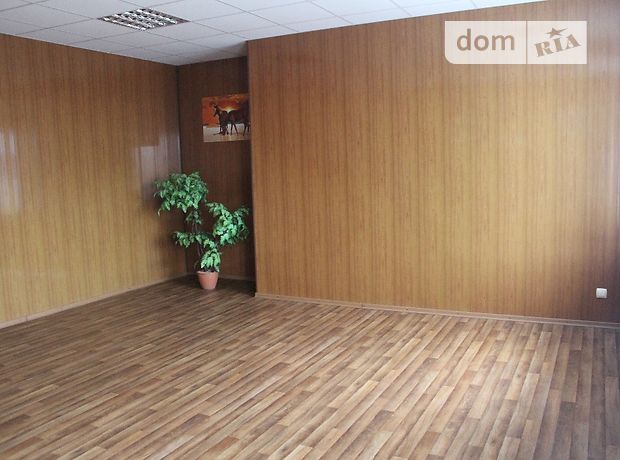 Офисное трехэтажное здание в Полтаве площадью 450 кв.м. фото 1 Офисное трехэтажное здание в Полтаве площадью 450 кв.м. фото 1