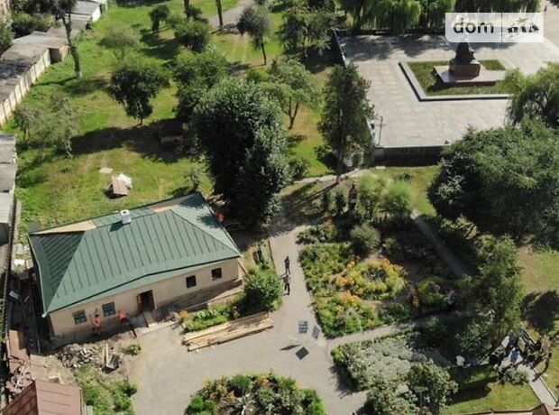 Офісна чотириповерхова будівля в Вінниці площею 1000 кв.м. фото 1 Офісна чотириповерхова будівля в Вінниці площею 1000 кв.м. фото 1