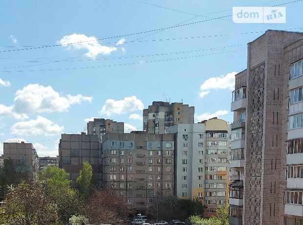 Офисное четырехэтажное здание в Виннице площадью 580 кв.м. фото 1 Офисное четырехэтажное здание в Виннице площадью 580 кв.м. фото 1