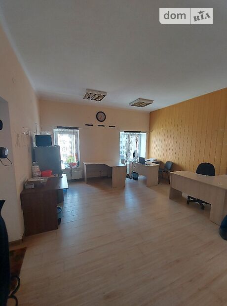 Офисное четырехэтажное здание в Виннице площадью 580 кв.м. фото 1 Офисное четырехэтажное здание в Виннице площадью 580 кв.м. фото 1