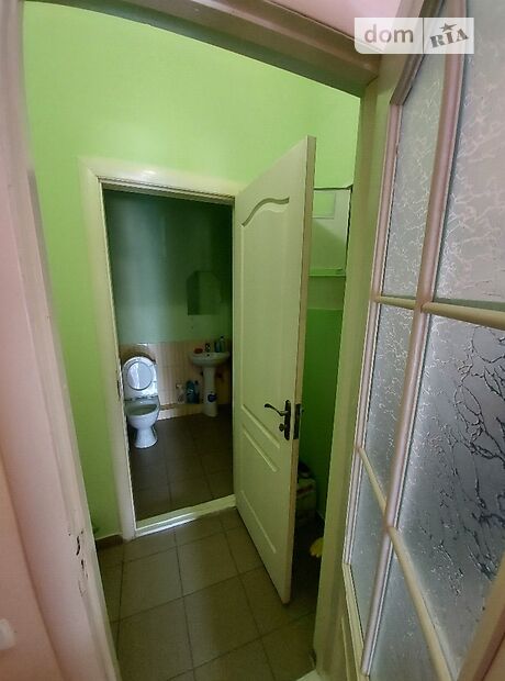 Офисное четырехэтажное здание в Виннице площадью 580 кв.м. фото 1 Офисное четырехэтажное здание в Виннице площадью 580 кв.м. фото 1