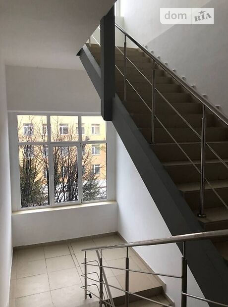 Офісне приміщення на 18 кв.м. в бізнес-центрі в Хмельницькому фото 1 Офісне приміщення на 18 кв.м. в бізнес-центрі в Хмельницькому фото 1