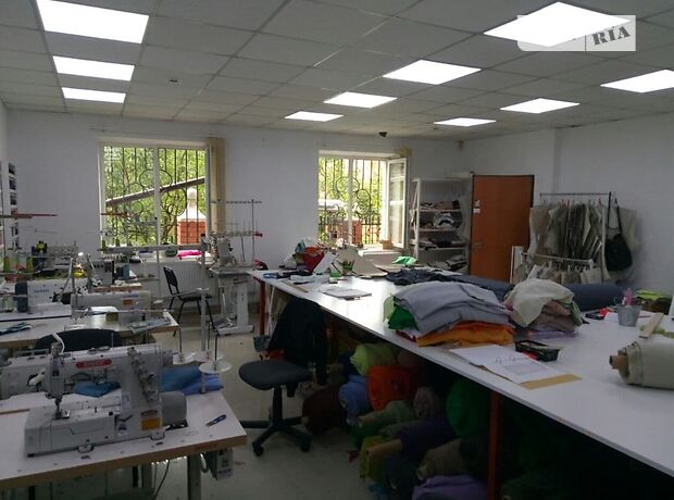 Офісне приміщення на 298.2 кв.м. в адміністративній будівлі в Хмельницькому фото 1 Офісне приміщення на 298.2 кв.м. в адміністративній будівлі в Хмельницькому фото 1