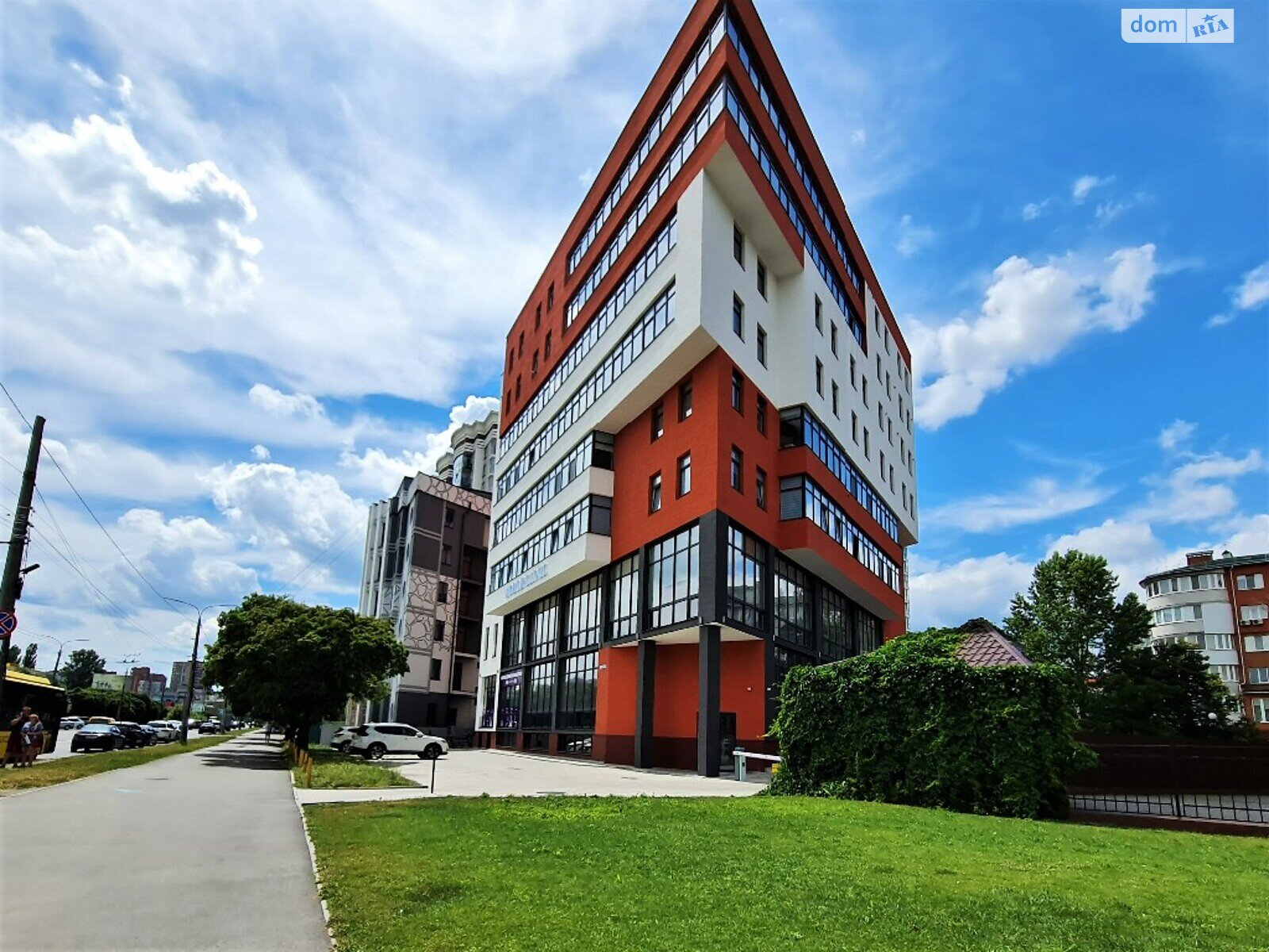 Офісне приміщення на 73.4 кв.м. в Хмельницькому фото 1 Офісне приміщення на 73.4 кв.м. в Хмельницькому фото 1