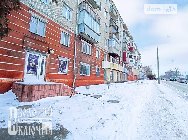 Офісне приміщення на 116.5 кв.м. в нежитловому приміщені в житловому будинку в Хмельницькому фото 1 Офісне приміщення на 116.5 кв.м. в нежитловому приміщені в житловому будинку в Хмельницькому фото 1