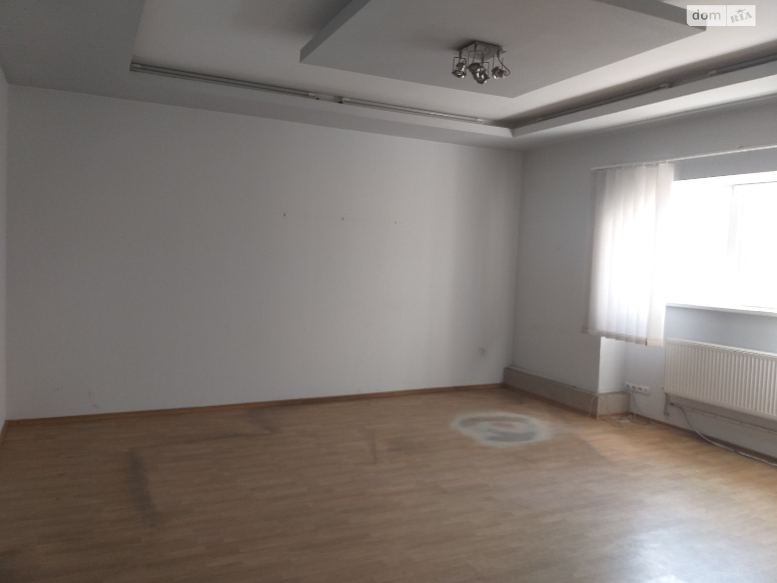 Офисное помещение на 5431 кв.м. в Калуше фото 1 Офисное помещение на 5431 кв.м. в Калуше фото 1