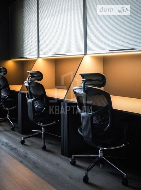 Офисное помещение на 63 кв.м. в бизнес-центре в Киеве фото 1