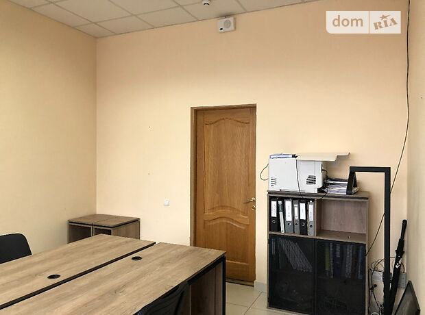 Офисное помещение на 34 кв.м. в бизнес-центре в Киеве фото 1 Офисное помещение на 34 кв.м. в бизнес-центре в Киеве фото 1