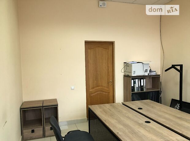 Офисное помещение на 34 кв.м. в бизнес-центре в Киеве фото 1 Офисное помещение на 34 кв.м. в бизнес-центре в Киеве фото 1