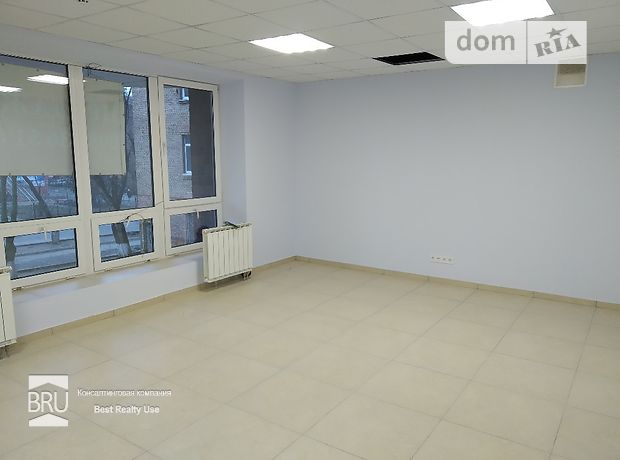Офісне приміщення на 791 кв.м. в нежитловому приміщені в житловому будинку в Києві фото 1 Офісне приміщення на 791 кв.м. в нежитловому приміщені в житловому будинку в Києві фото 1