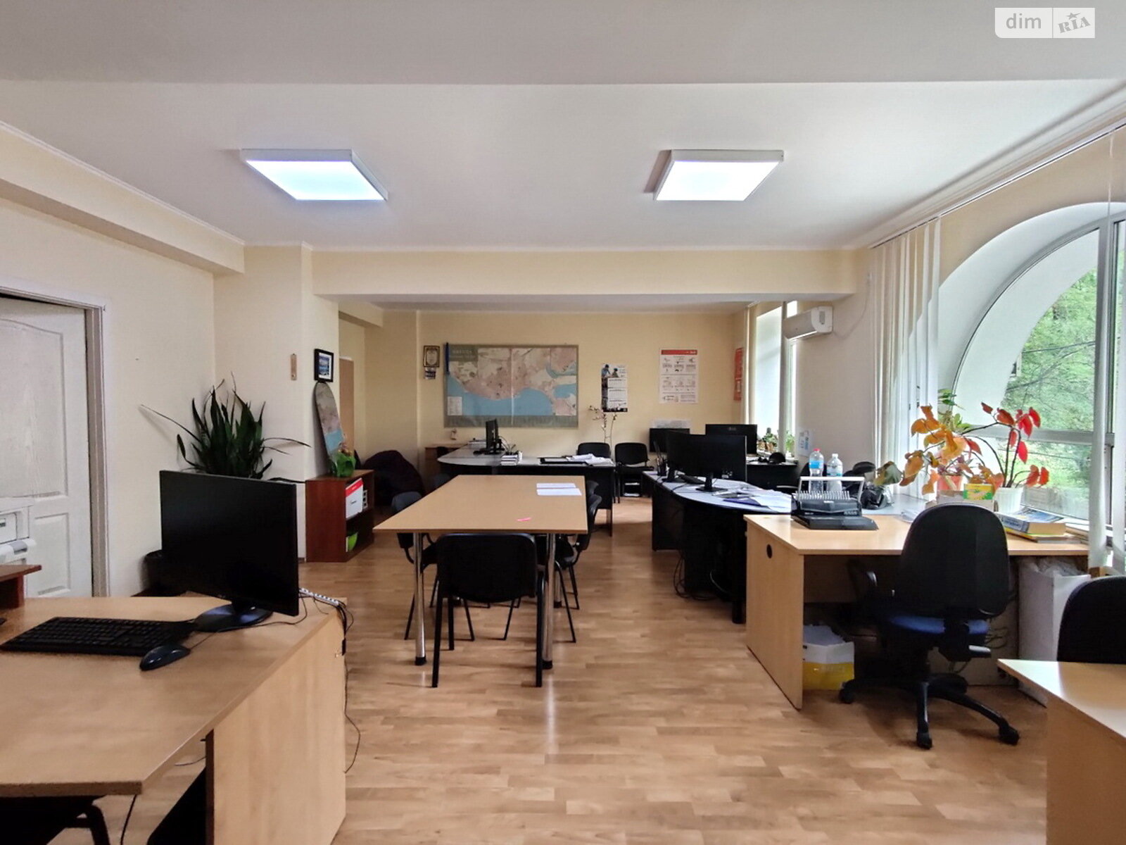 Офисное помещение на 1022 кв.м. в Одессе фото 1 Офисное помещение на 1022 кв.м. в Одессе фото 1