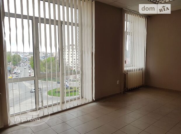 Офисное помещение на 27 кв.м. в бизнес-центре в Тернополе фото 1 Офисное помещение на 27 кв.м. в бизнес-центре в Тернополе фото 1