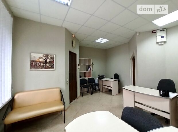 Офісне приміщення на 40 кв.м. в нежитловому приміщені в житловому будинку в Вінниці фото 1 Офісне приміщення на 40 кв.м. в нежитловому приміщені в житловому будинку в Вінниці фото 1