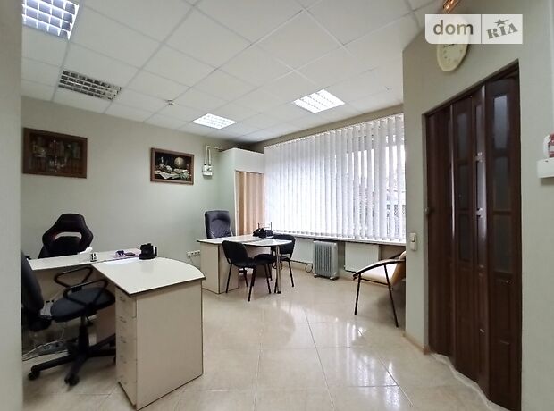 Офісне приміщення на 40 кв.м. в нежитловому приміщені в житловому будинку в Вінниці фото 1