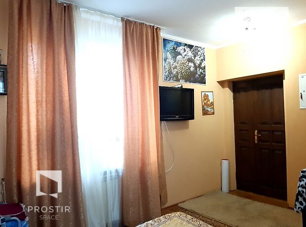 Офісне приміщення на 61.1 кв.м. в нежитловому приміщені в житловому будинку в Вінниці фото 1 Офісне приміщення на 61.1 кв.м. в нежитловому приміщені в житловому будинку в Вінниці фото 1