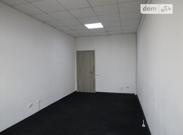 Офісне приміщення на 435 кв.м. в нежитловому приміщені в житловому будинку в Вінниці фото 1
