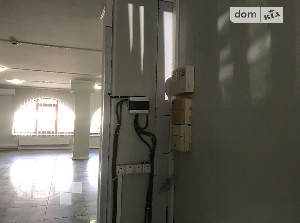 Офісне приміщення на 322 кв.м. в нежитловому приміщені в житловому будинку в Вінниці фото 1 Офісне приміщення на 322 кв.м. в нежитловому приміщені в житловому будинку в Вінниці фото 1