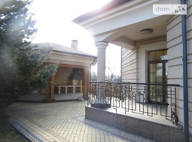 Офісна триповерхова будівля в Києві площею 760 кв.м. фото 1 Офісна триповерхова будівля в Києві площею 760 кв.м. фото 1