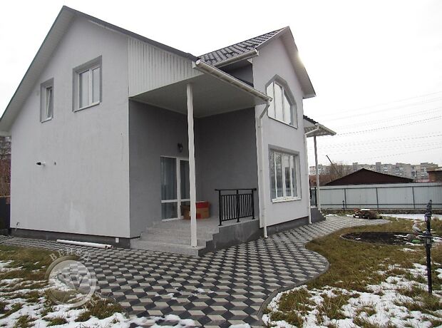Офисное двухэтажное здание в Виннице площадью 150 кв.м. фото 1 Офисное двухэтажное здание в Виннице площадью 150 кв.м. фото 1