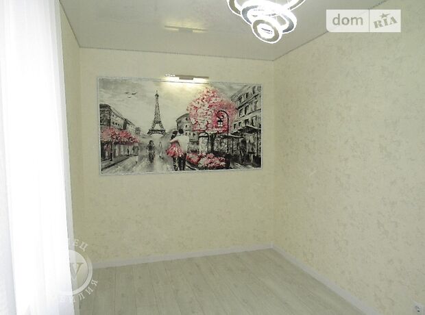 Офисное двухэтажное здание в Виннице площадью 150 кв.м. фото 1 Офисное двухэтажное здание в Виннице площадью 150 кв.м. фото 1