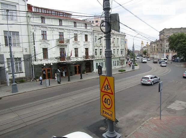 Офісна триповерхова будівля в Вінниці площею 83 кв.м. фото 1 Офісна триповерхова будівля в Вінниці площею 83 кв.м. фото 1
