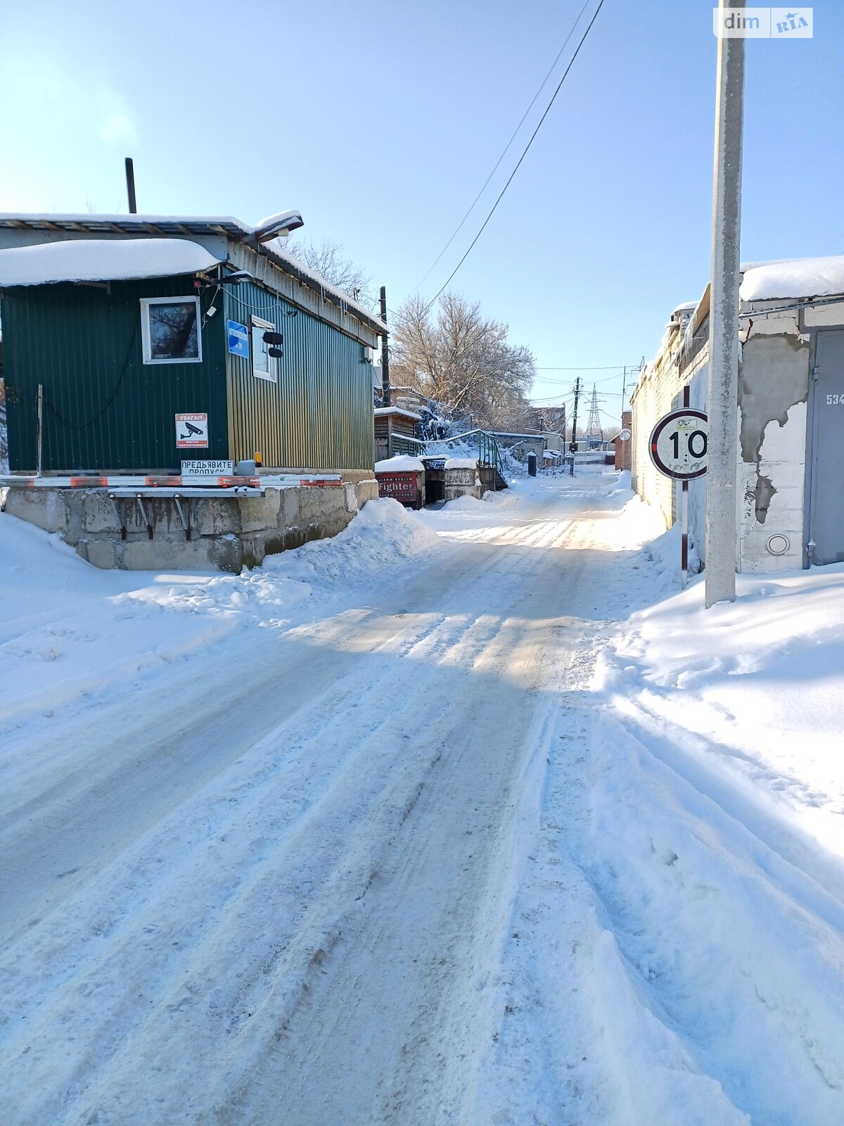 Отдельно стоящий гараж под легковое авто в Чернигове, площадь 20 кв.м. фото 1