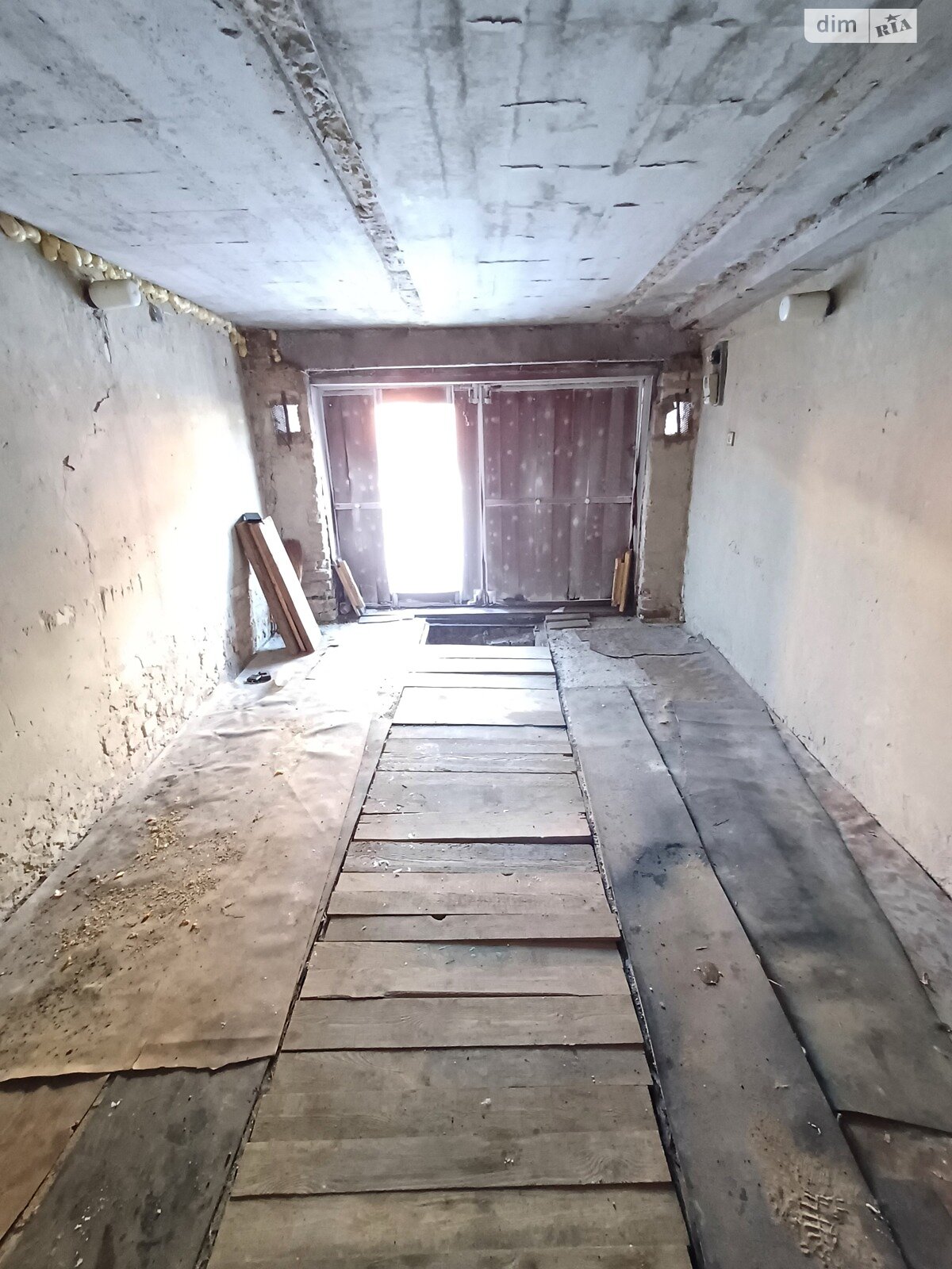 Отдельно стоящий гараж под легковое авто в Чернигове, площадь 20 кв.м. фото 1