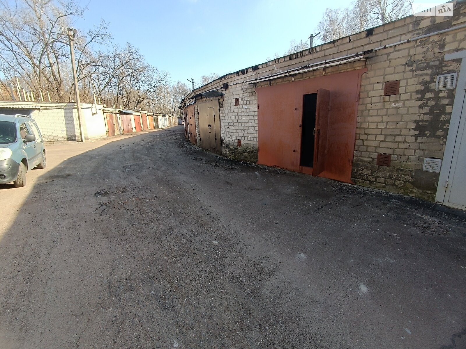 Отдельно стоящий гараж под легковое авто в Чернигове, площадь 50 кв.м. фото 1