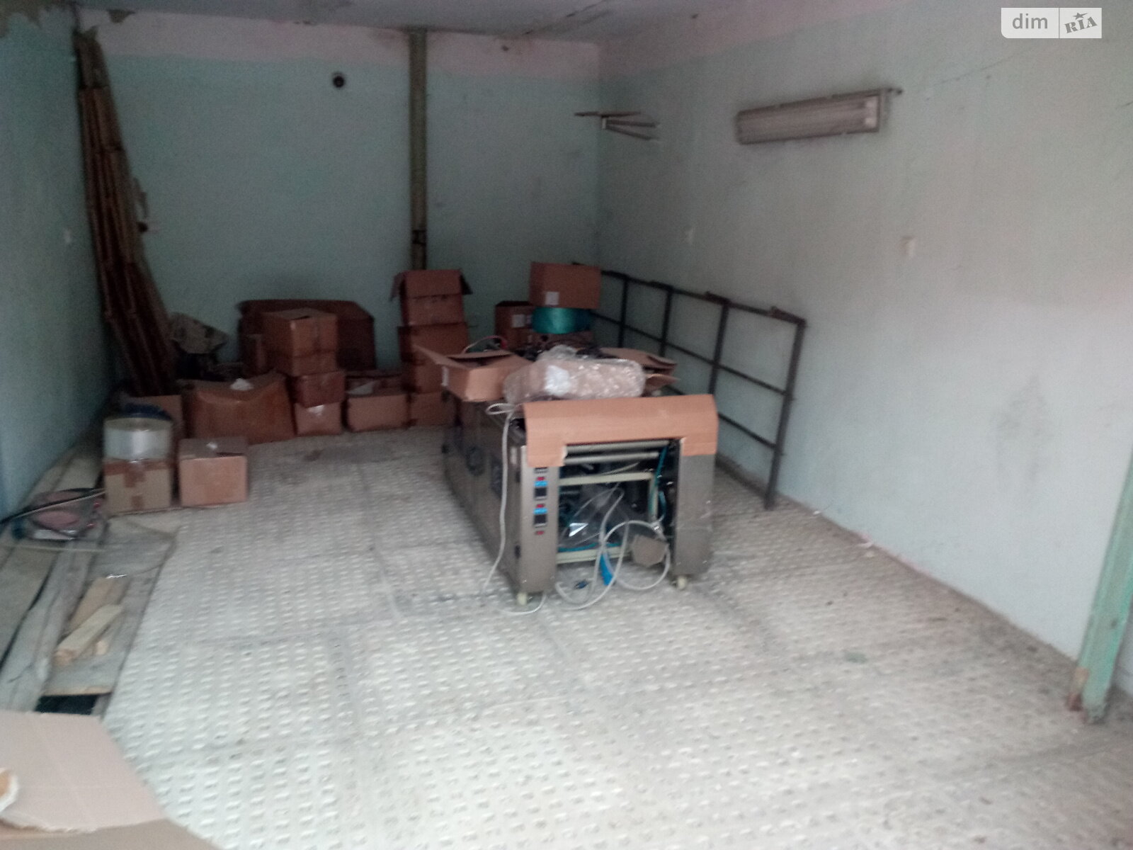 Отдельно стоящий гараж под легковое авто в Черновцах, площадь 24 кв.м. фото 1