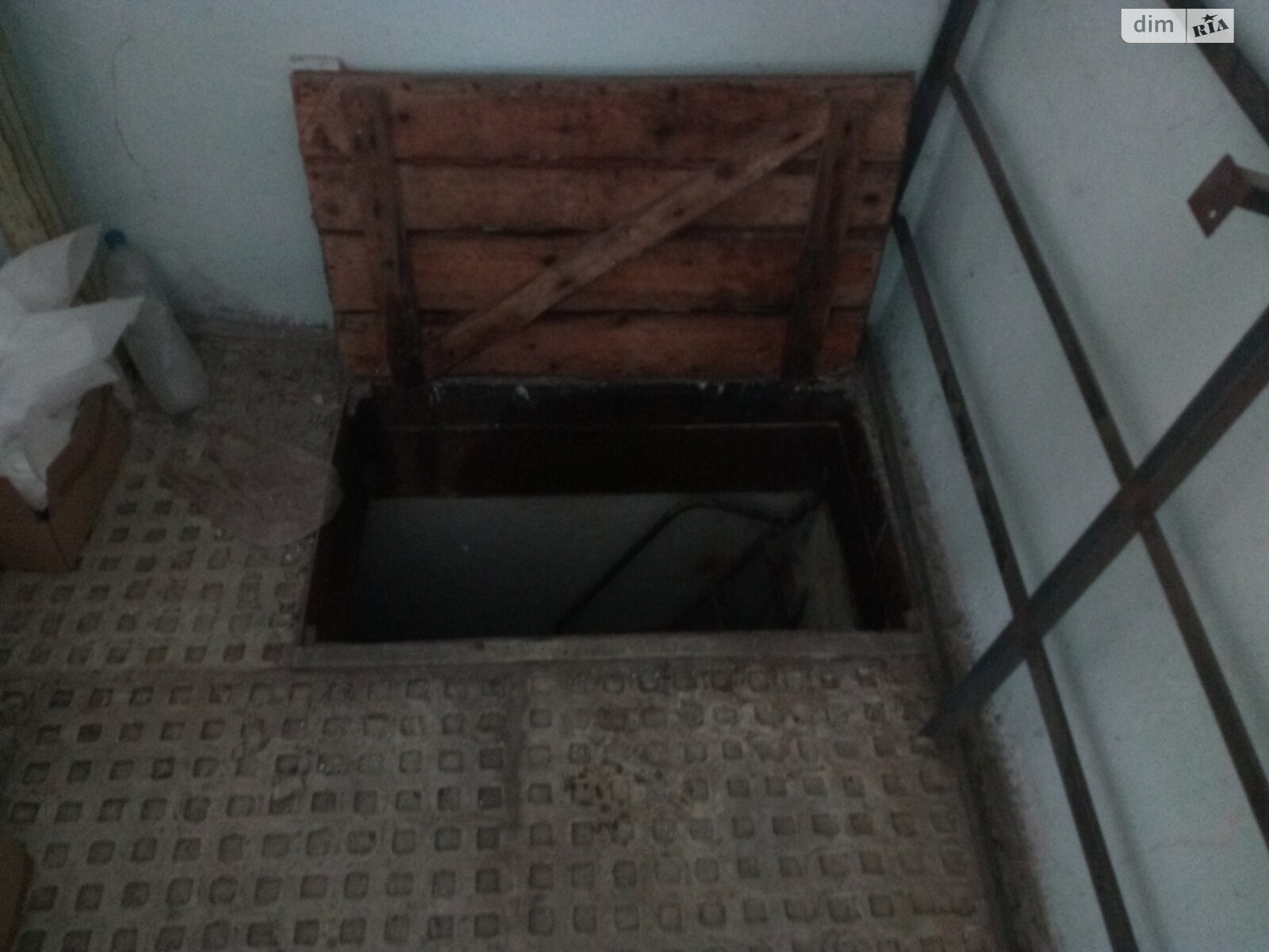 Отдельно стоящий гараж под легковое авто в Черновцах, площадь 24 кв.м. фото 1