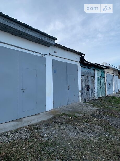 Отдельно стоящий гараж универсальный в Черткове, площадь 30 кв.м. фото 1 Отдельно стоящий гараж универсальный в Черткове, площадь 30 кв.м. фото 1
